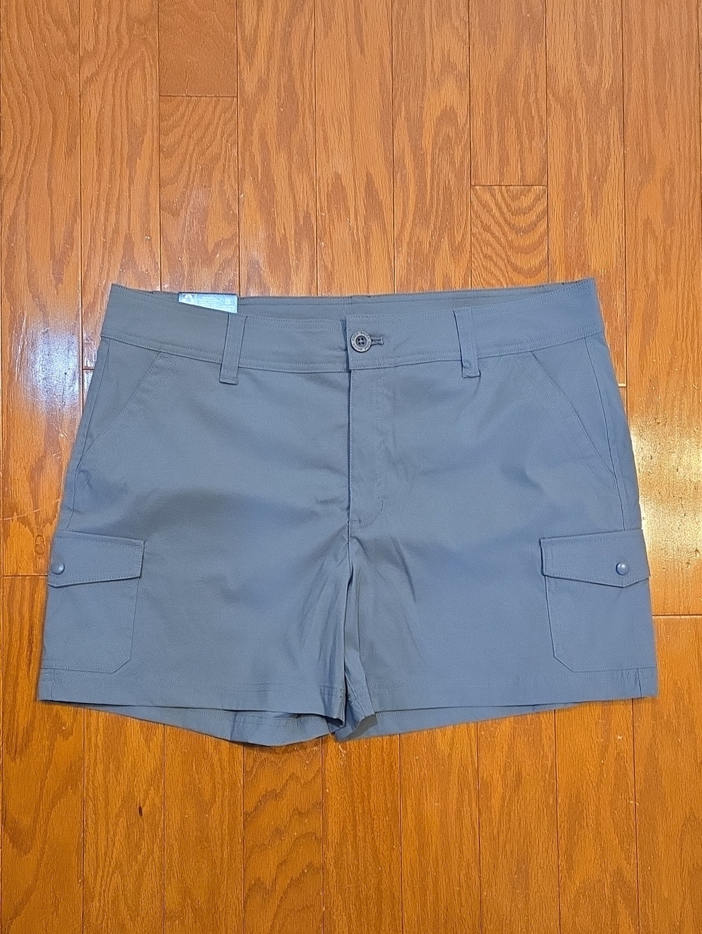 Eddie Bauer Women's Cargo Shorts - Gray Size 16 NWT